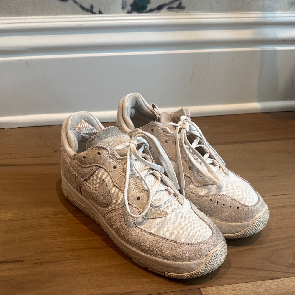 Nike Cream and White Casual Sneakers